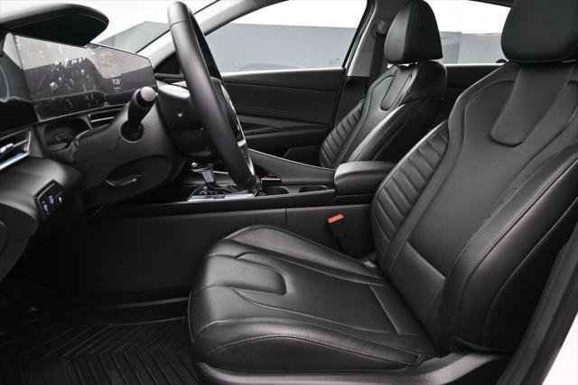2025 Hyundai Elantra Hybrid Limited