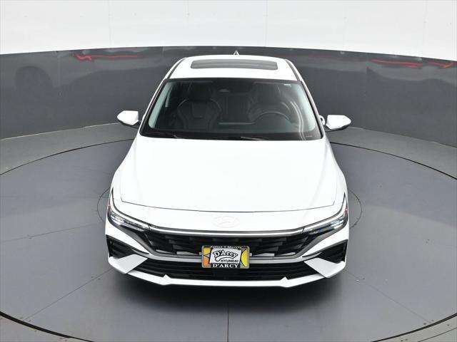 2025 Hyundai Elantra Hybrid Limited