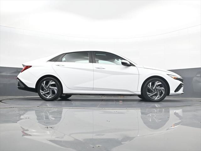 2025 Hyundai Elantra Hybrid Limited