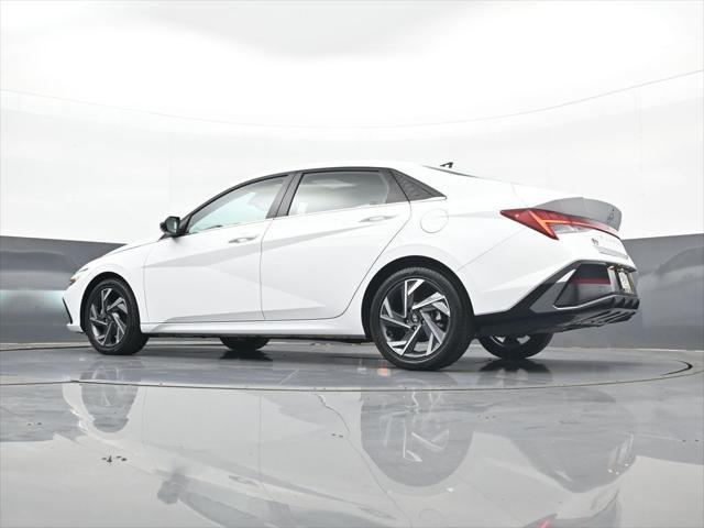 2025 Hyundai Elantra Hybrid Limited