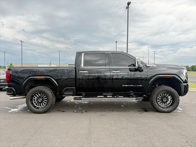 2024 GMC Sierra 2500HD 4WD Crew Cab Standard Bed Denali