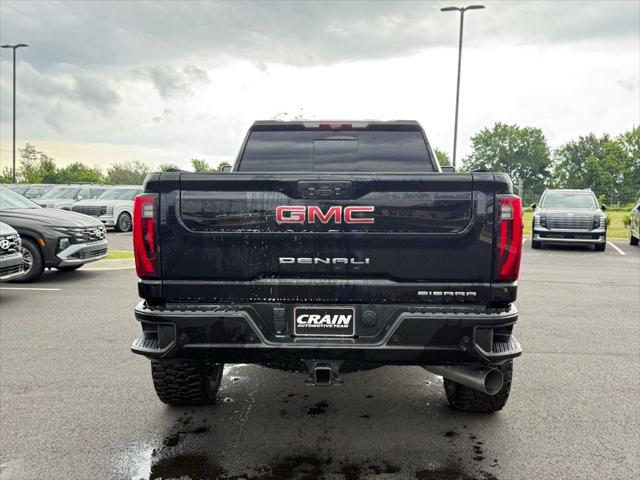 2024 GMC Sierra 2500HD 4WD Crew Cab Standard Bed Denali