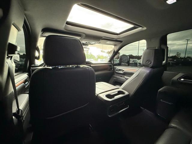 2024 GMC Sierra 2500HD 4WD Crew Cab Standard Bed Denali