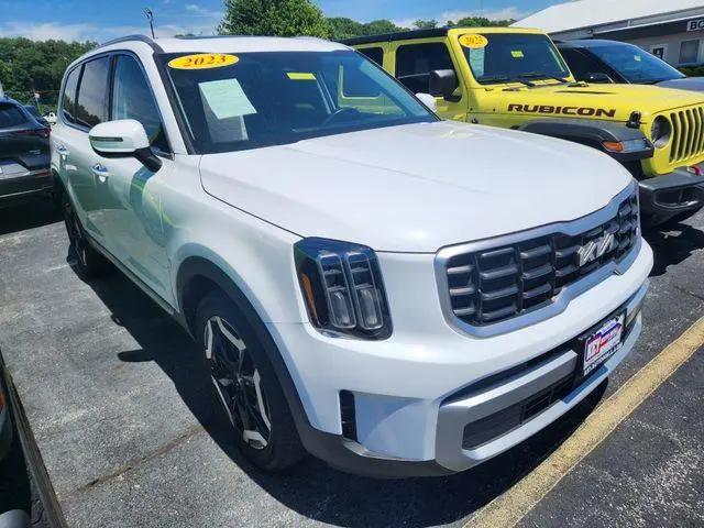 2023 Kia Telluride S for sale in Moline, IL