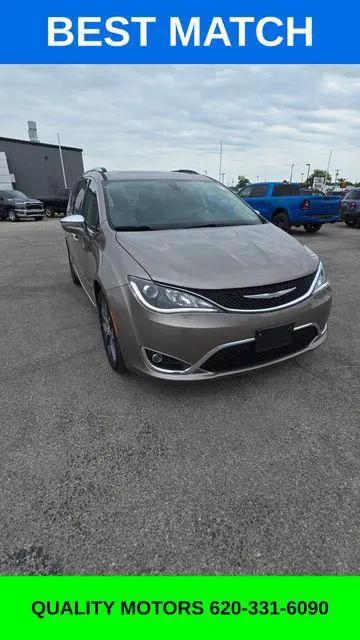 2017 Chrysler Pacifica Limited for sale in Independence, KS