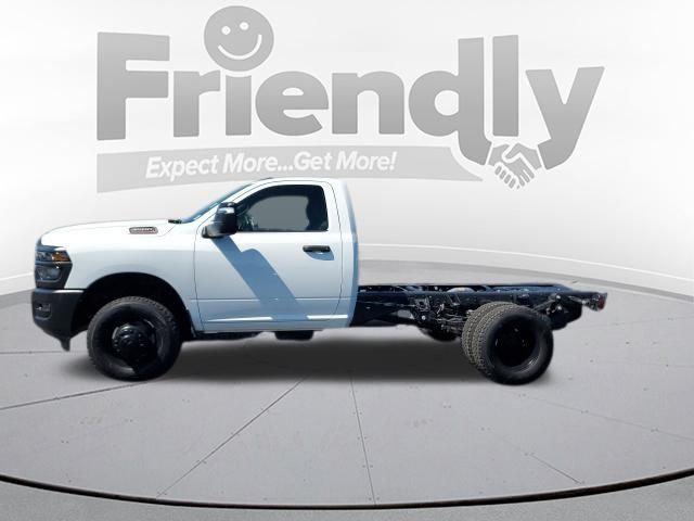 2026 RAM 3500 Chassis RAM 3500 TRADESMAN CHASSIS REGULAR CAB 4X4 60 CA