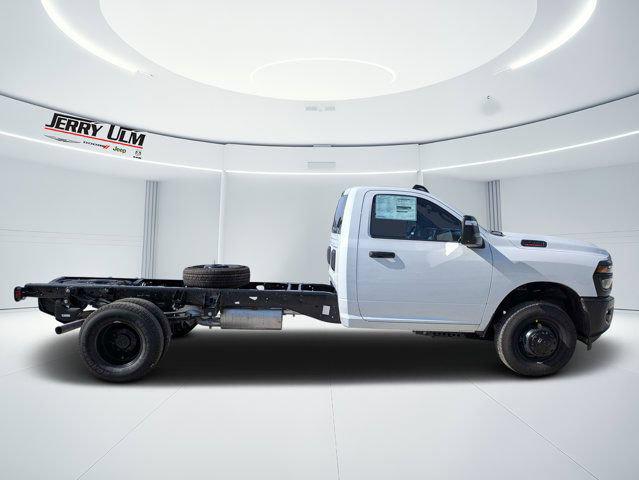 2026 RAM 3500 Chassis RAM 3500 TRADESMAN CHASSIS REGULAR CAB 4X4 84 CA