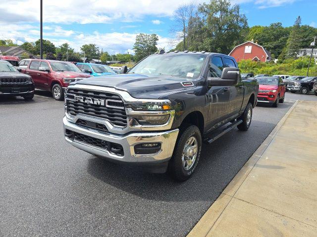 2026 RAM Ram 3500 RAM 3500 TRADESMAN CREW CAB 4X4 64 BOX