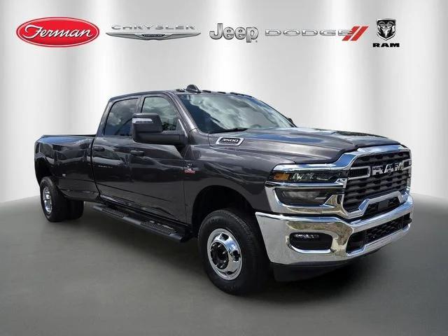 2026 RAM Ram 3500 RAM 3500 TRADESMAN CREW CAB 4X4 8 BOX