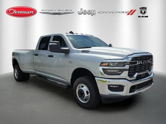 2026 RAM Ram 3500 RAM 3500 TRADESMAN CREW CAB 4X4 8 BOX