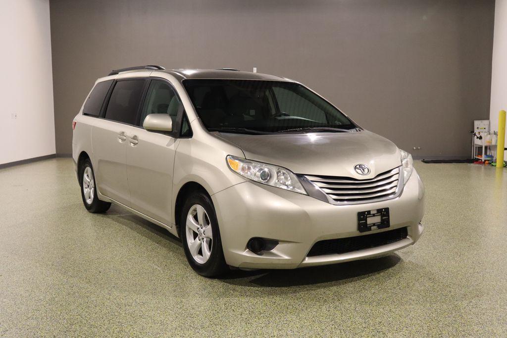 car-gallery-1