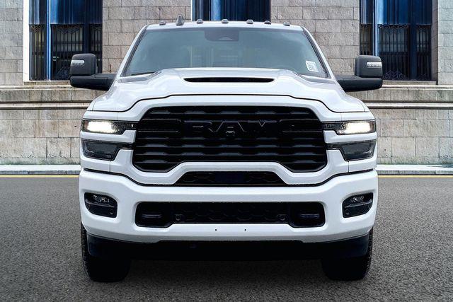 2026 RAM 2500 RAM 2500 BLACK EXPRESS CREW CAB 4X4 8 BOX
