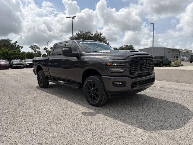 2026 RAM 2500 RAM 2500 BLACK EXPRESS CREW CAB 4X4 64 BOX