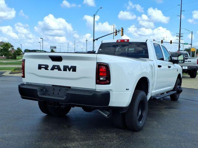 2026 RAM Ram 3500 RAM 3500 TRADESMAN CREW CAB 4X2 8 BOX