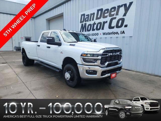 2026 RAM Ram 3500 RAM 3500 TRADESMAN CREW CAB 4X4 8 BOX