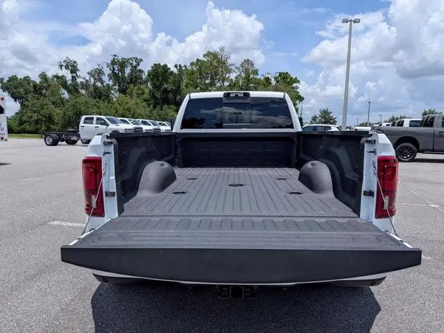2026 Ram 3500 Limited Crew Cab 4x4 8 Box