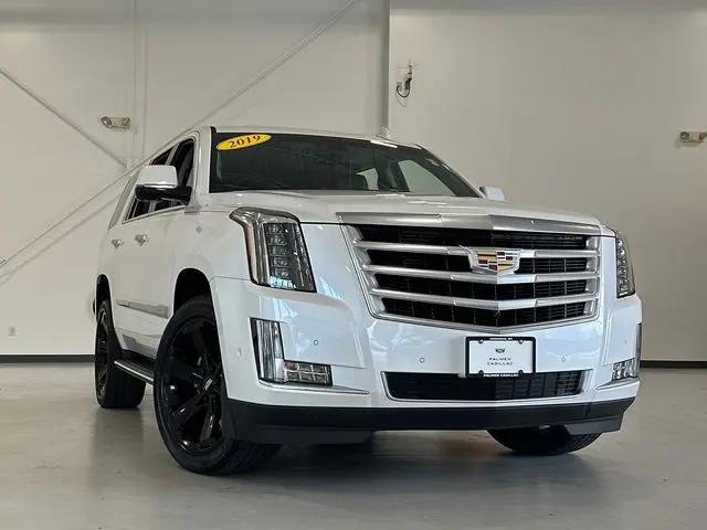 2019 Cadillac Escalade Luxury for sale in Kenosha, WI