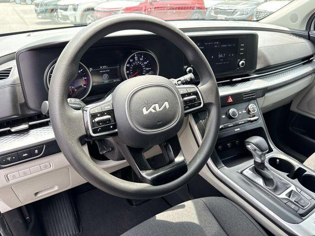 2023 Kia Carnival MPV LX 2023 Kia Carnival MPV LX