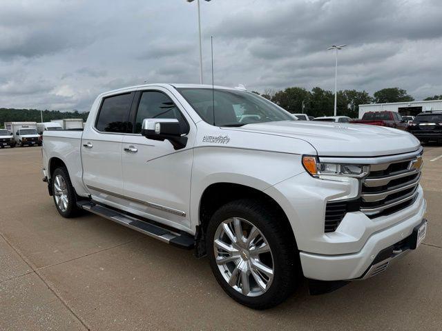 2024 Chevrolet Silverado 1500 4WD Crew Cab Short Bed High Country for sale in Fort Madison, IA