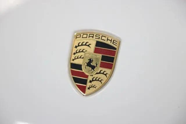 2021 Porsche Macan Macan