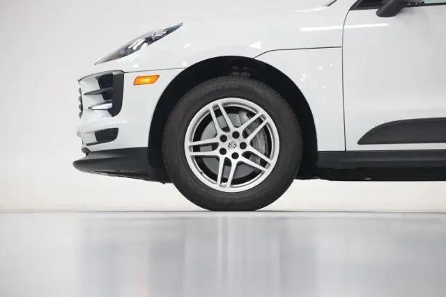 2021 Porsche Macan Macan