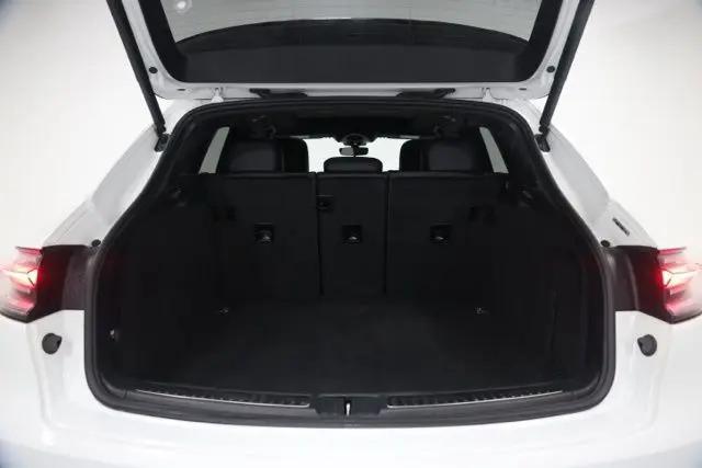 2021 Porsche Macan Macan