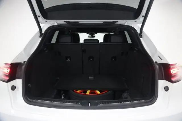 2021 Porsche Macan Macan