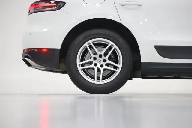 2021 Porsche Macan Macan