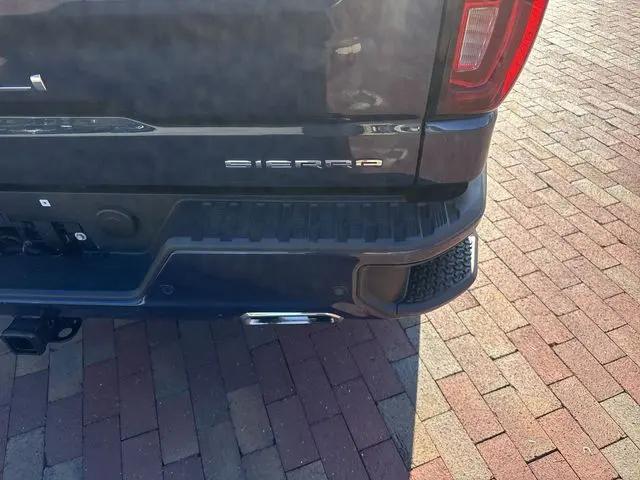 2022 GMC Sierra 1500 4WD Crew Cab Short Box Denali