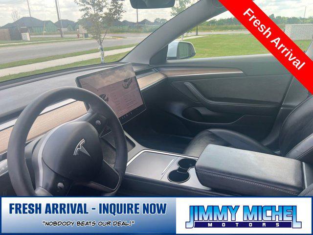 2021 Tesla Model 3 Standard Range Plus Rear-Wheel Drive