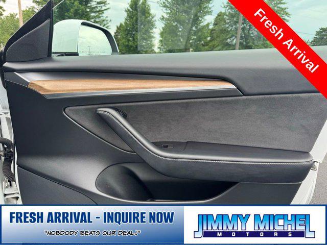 2021 Tesla Model 3 Standard Range Plus Rear-Wheel Drive