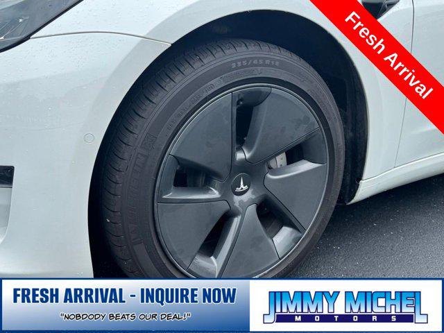 2021 Tesla Model 3 Standard Range Plus Rear-Wheel Drive