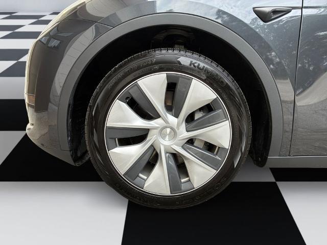 2024 Tesla Model Y Base