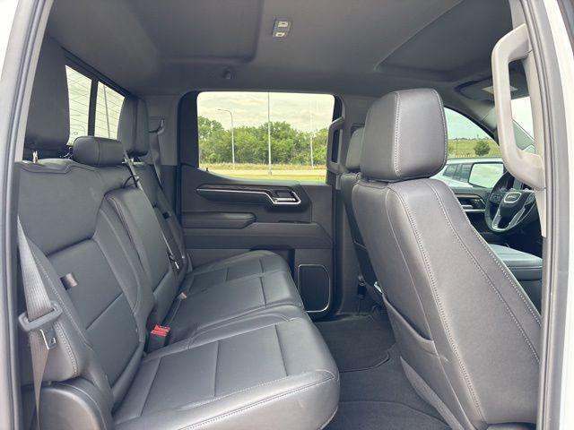 2025 GMC Sierra 1500 4WD Crew Cab Short Box SLT