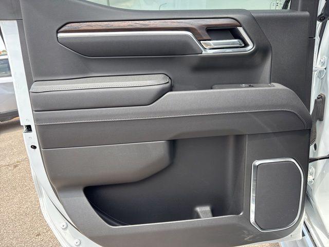 2025 GMC Sierra 1500 4WD Crew Cab Short Box SLT