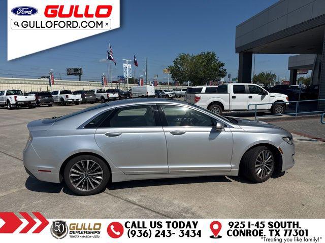 2017 Lincoln MKZ Select