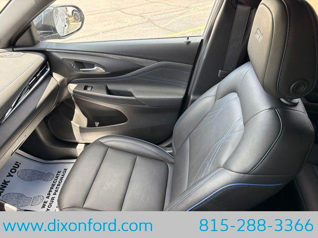 2025 Buick NV Sport Touring FWD
