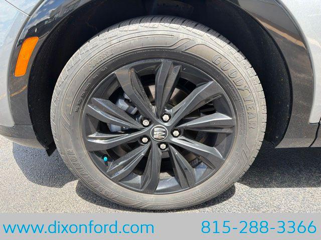 2025 Buick NV Sport Touring FWD