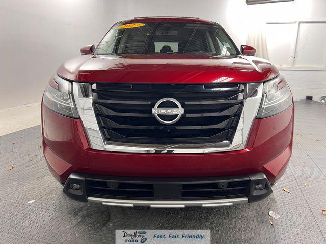 2023 Nissan Pathfinder SL 4WD