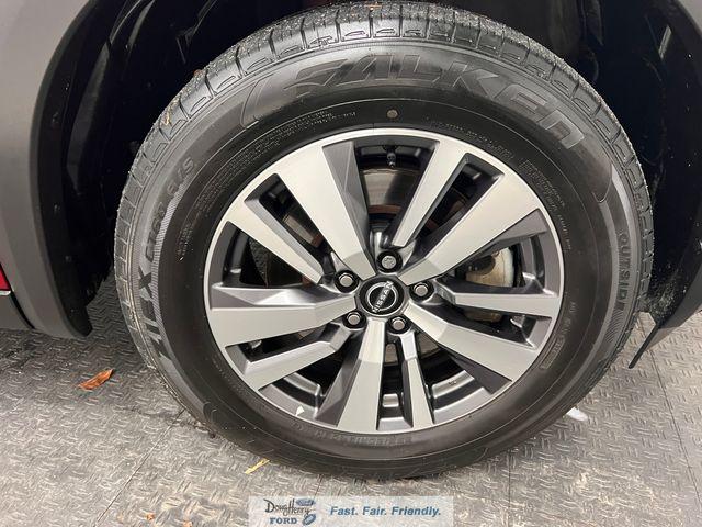 2023 Nissan Pathfinder SL 4WD