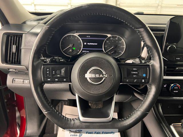 2023 Nissan Pathfinder SL 4WD