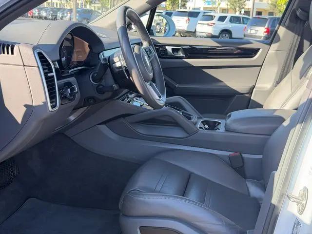 2019 Porsche Cayenne Cayenne