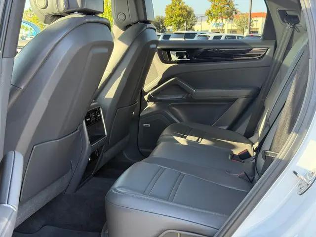 2019 Porsche Cayenne Cayenne