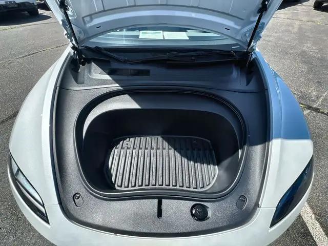2025 Tesla Model 3 Long Range All-Wheel Drive
