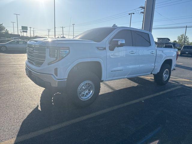 2022 GMC Sierra 1500 4WD Crew Cab Short Box SLT for sale in Decatur, IL