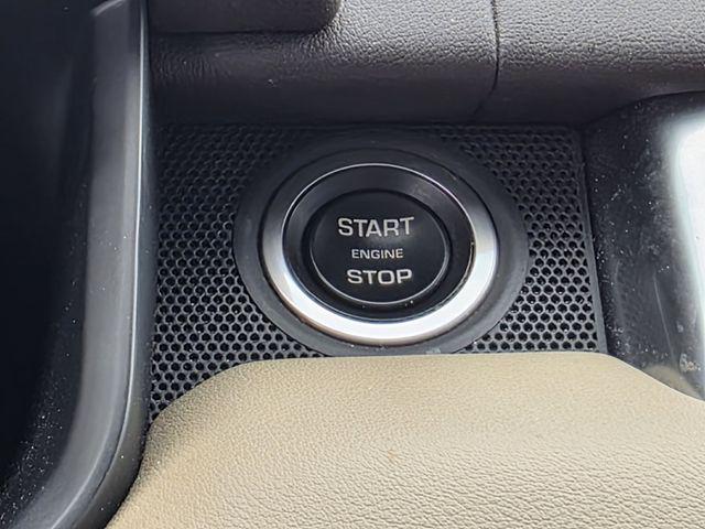 2017 Land Rover Range Rover Sport 3.0L V6 Supercharged SE