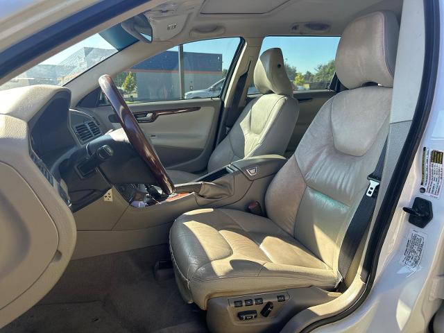 2005 Volvo V70 2.5T