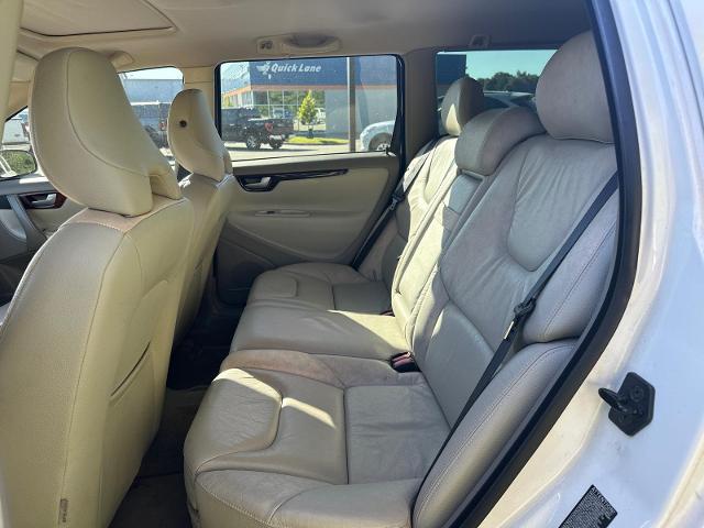 2005 Volvo V70 2.5T