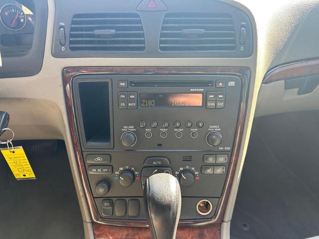 2005 Volvo V70 2.5T