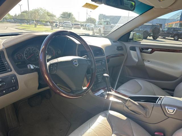 2005 Volvo V70 2.5T